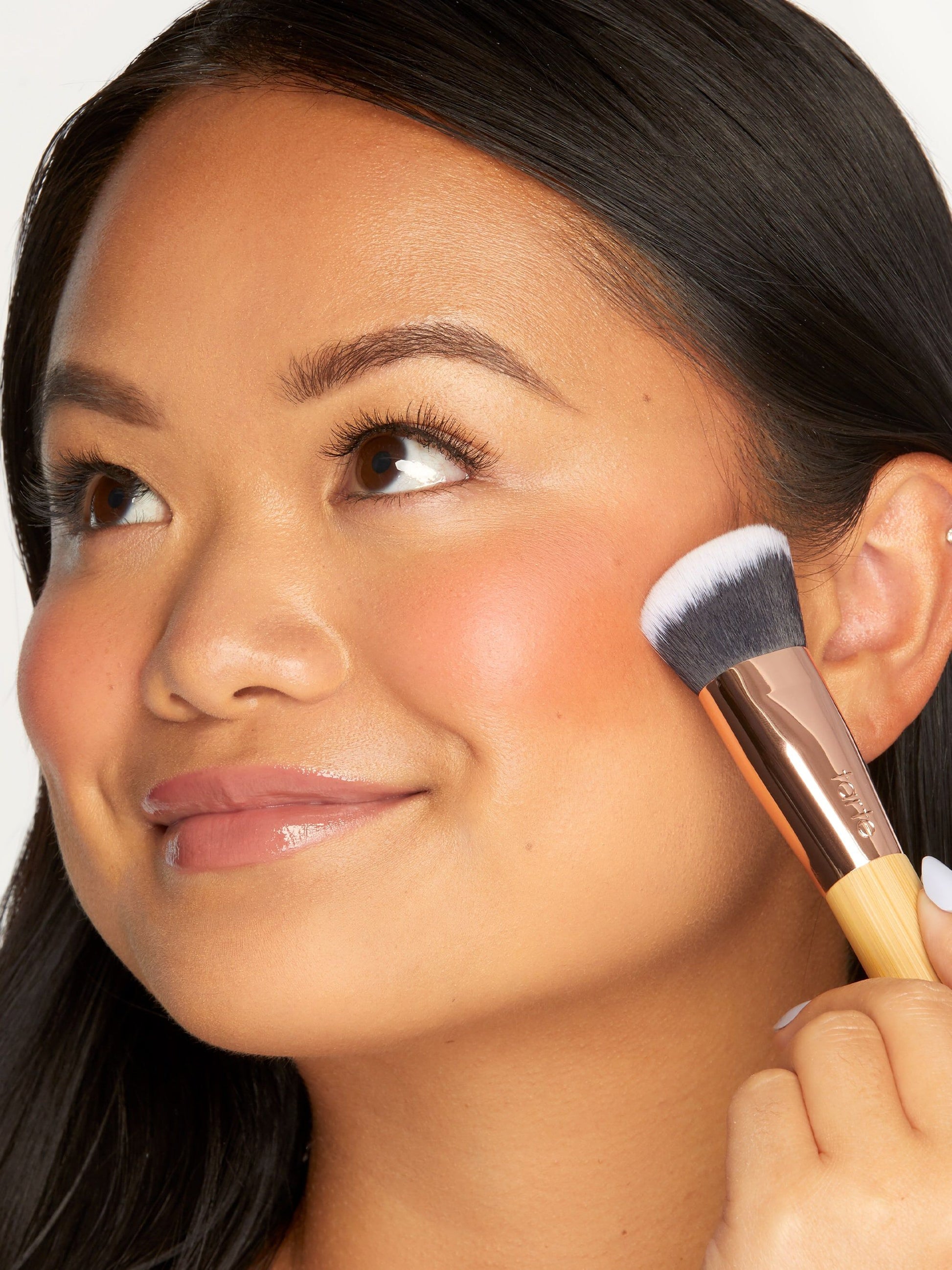 cream blush brush