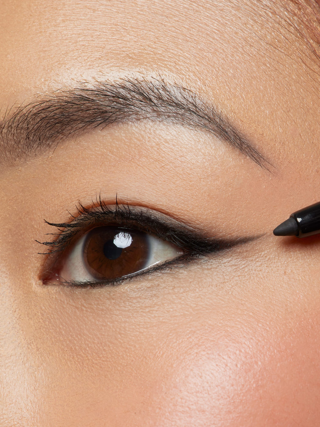sex kitten eyeliner