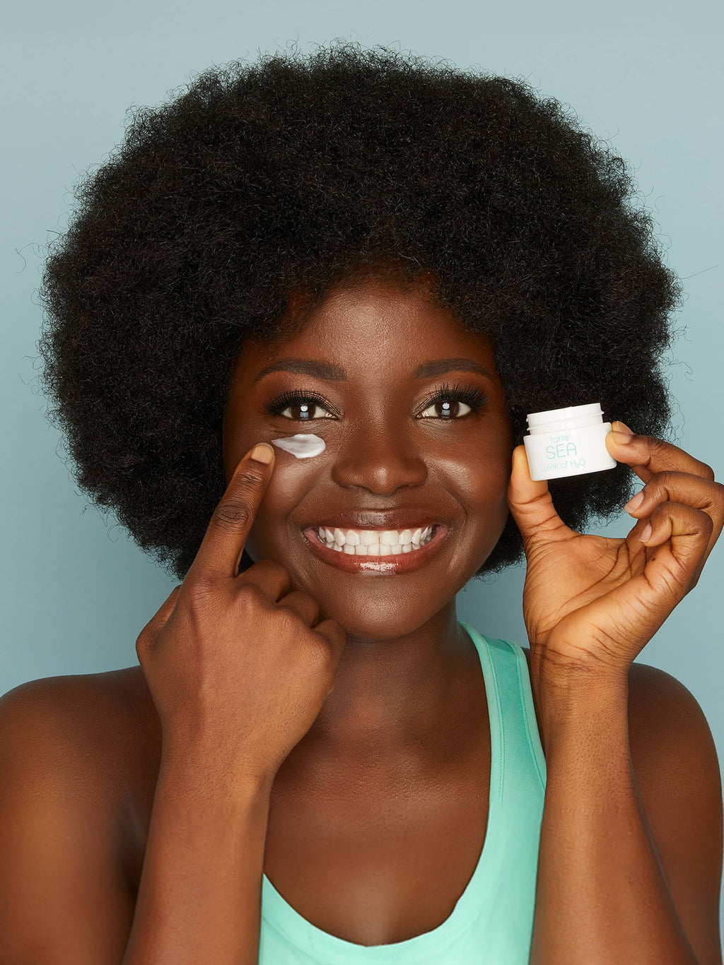 travel-size wink of H₂O eye cream